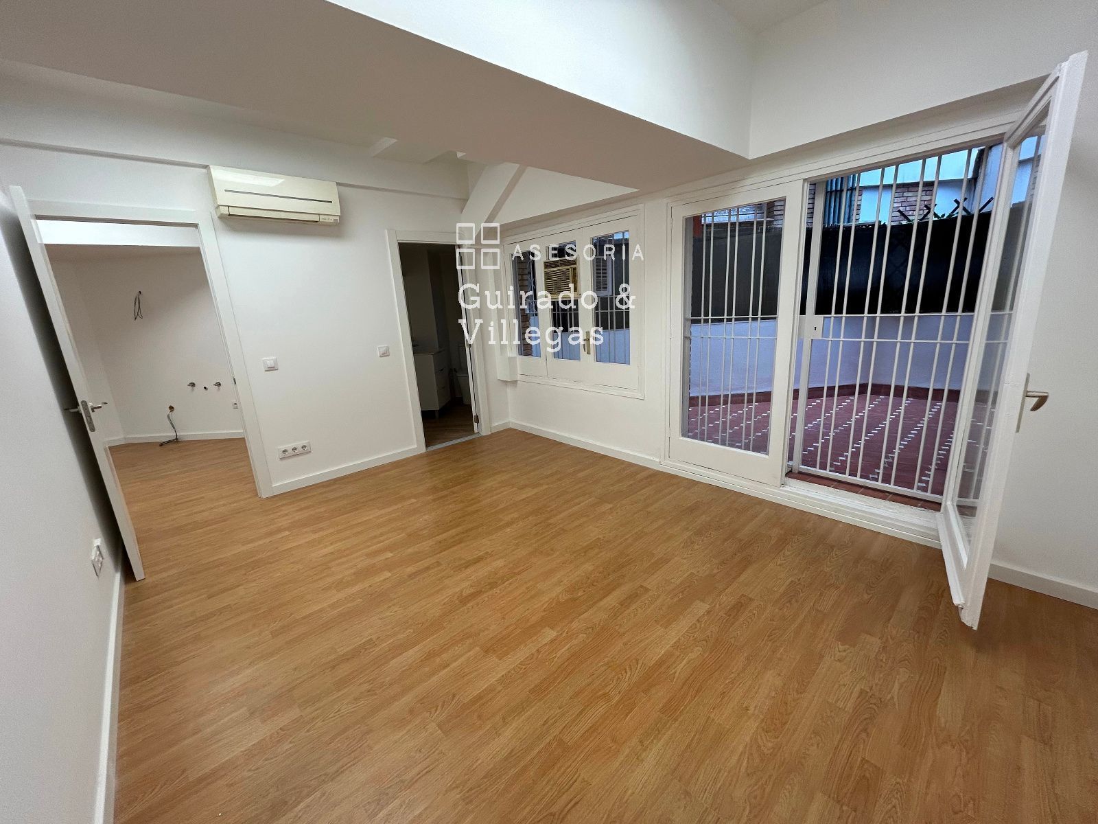 Vista exterior de Piso en venta en  Barcelona Capital con Aire acondicionado, Parquet y Terraza