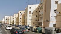 Exterior view of Flat for sale in  Sevilla Capital