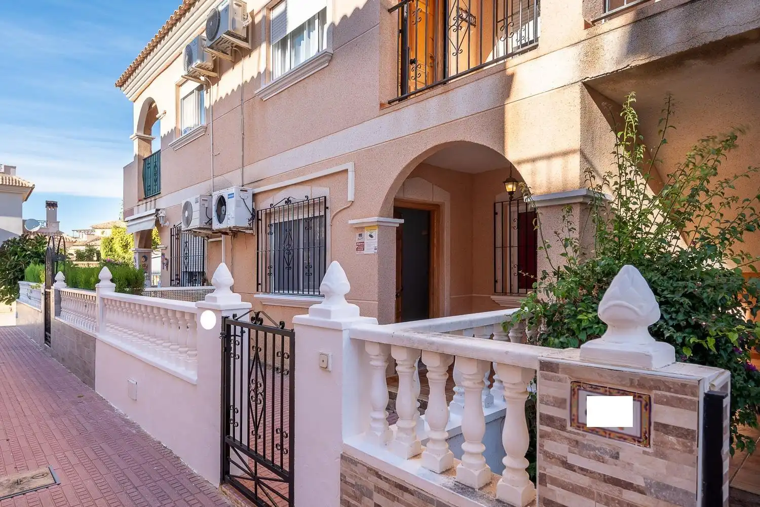 Maison mitoyenne à vendre à Zona Carrefour - Urbanizaciones
