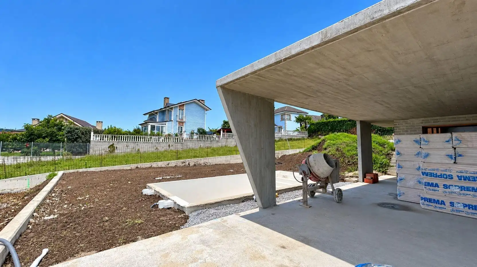 Chalet con piscina en venta en Calle La Masera de  Cortiguera, imagen 4