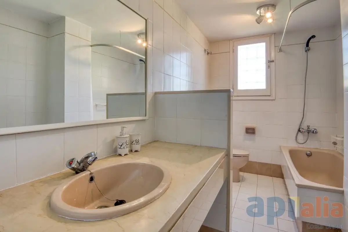 Adosado con terraza en venta en Carrer Francesc Isgleas 35, imagen 25