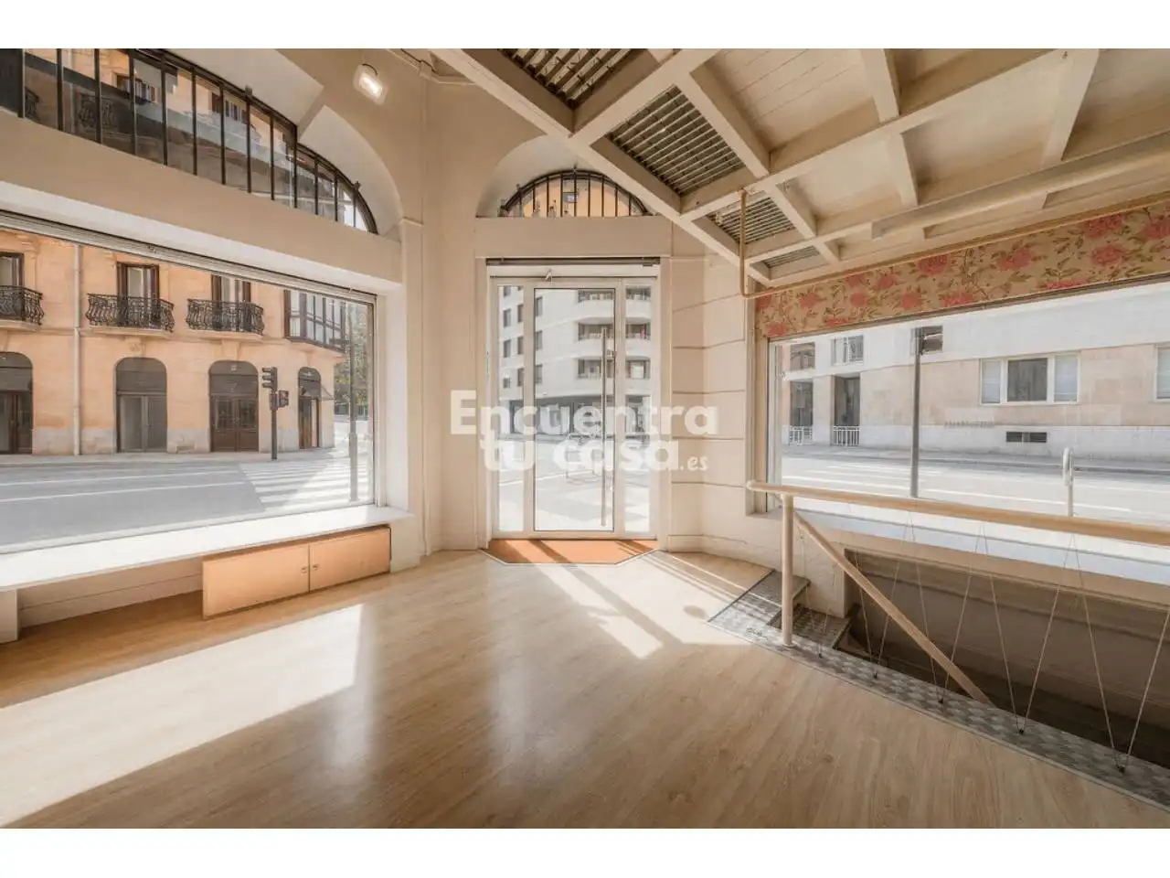 Vista exterior de Local de lloguer en Donostia - San Sebastián  amb Alarma