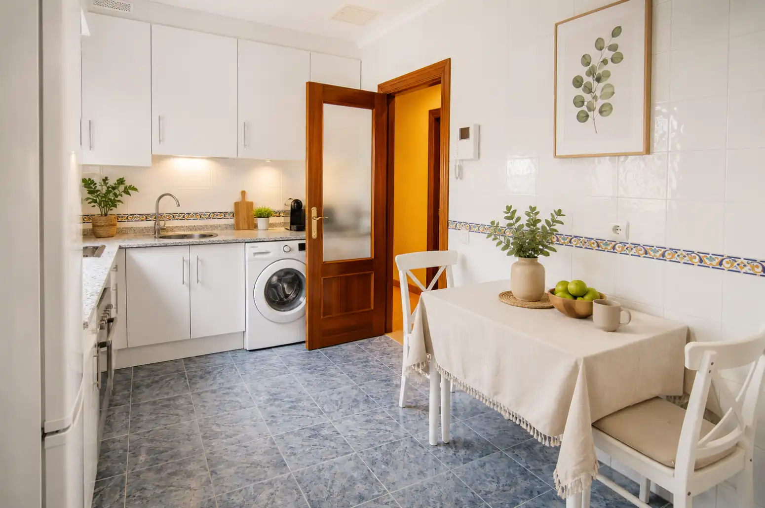 Kitchen of Flat for sale in Oviedo   with Heating, Parquet flooring and Terrace