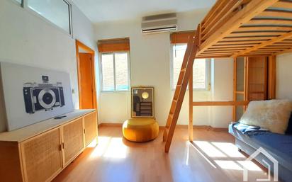 Bedroom of Flat for sale in  Madrid Capital  with Air Conditioner