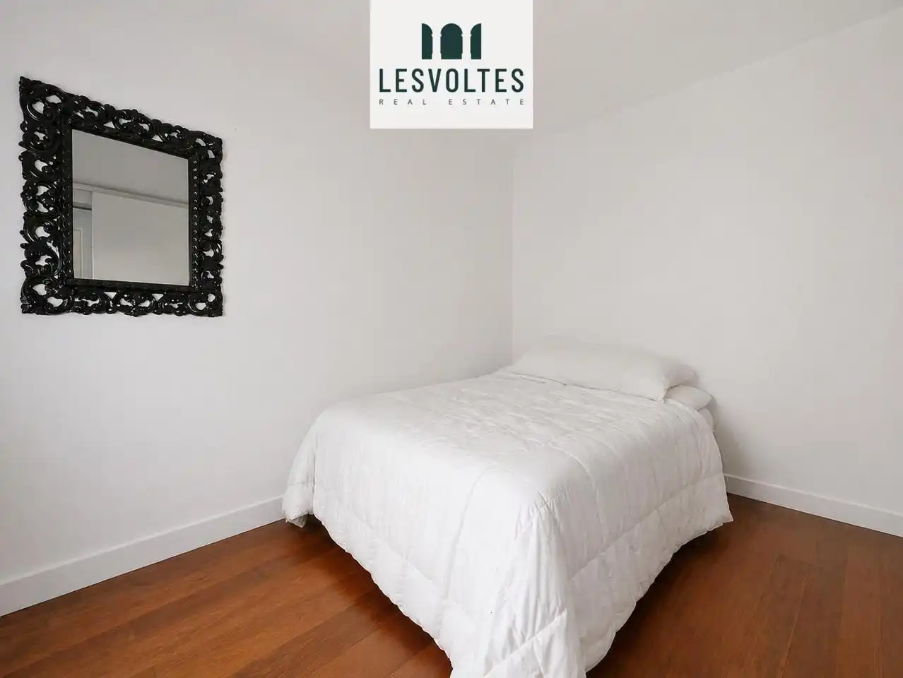 Habitación de Apartamento en venta en Palamós con Calefacción, Parquet y Balcón