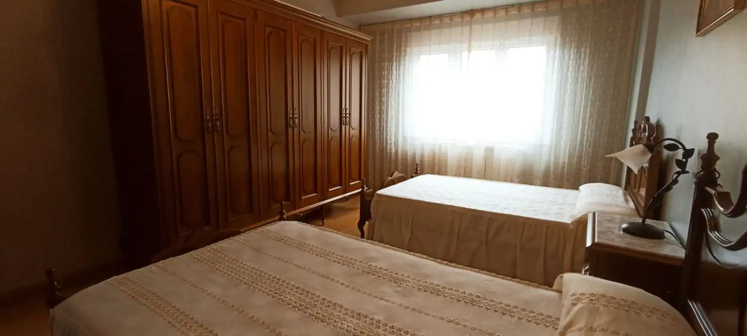 Habitación de Piso en venta en Gijón  con Calefacción