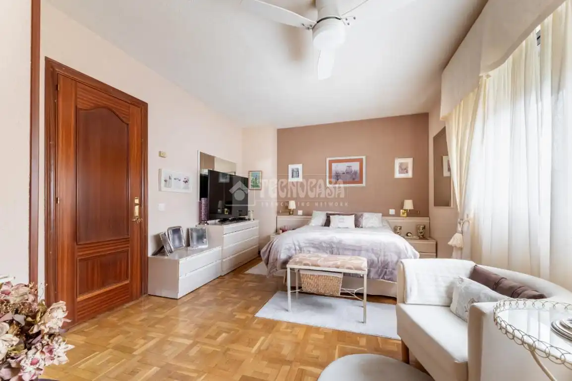 Bedroom of Detached homes for sale in Torrelodones  with Heating, Private garden and Terrace