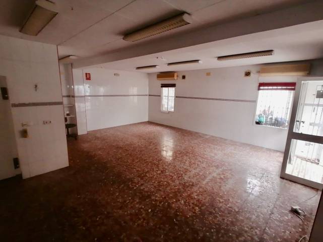 Local comercial en Alquiler en Torre del campo en Torreblanca