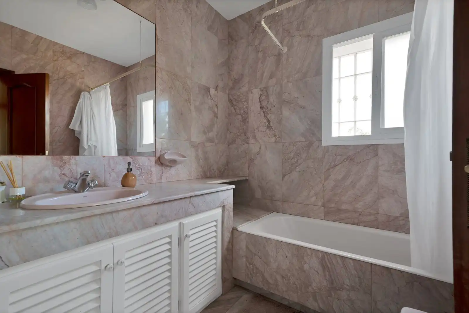Chalet con piscina en venta en Avenida Pablo Ruiz Picasso 11, imagen 60