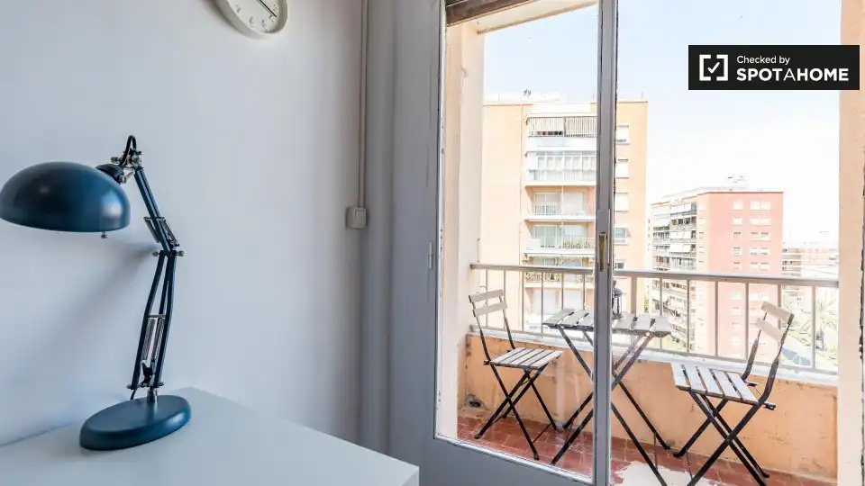 Terrassa de Pis de lloguer en Valencia amb Aire condicionat, Calefacció i Moblat