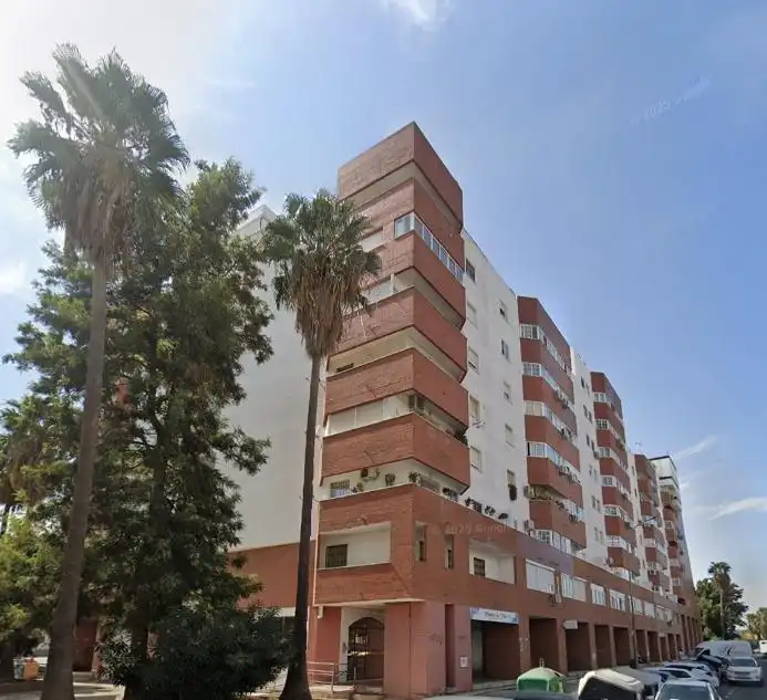Vista exterior de Oficina en venda en Huelva