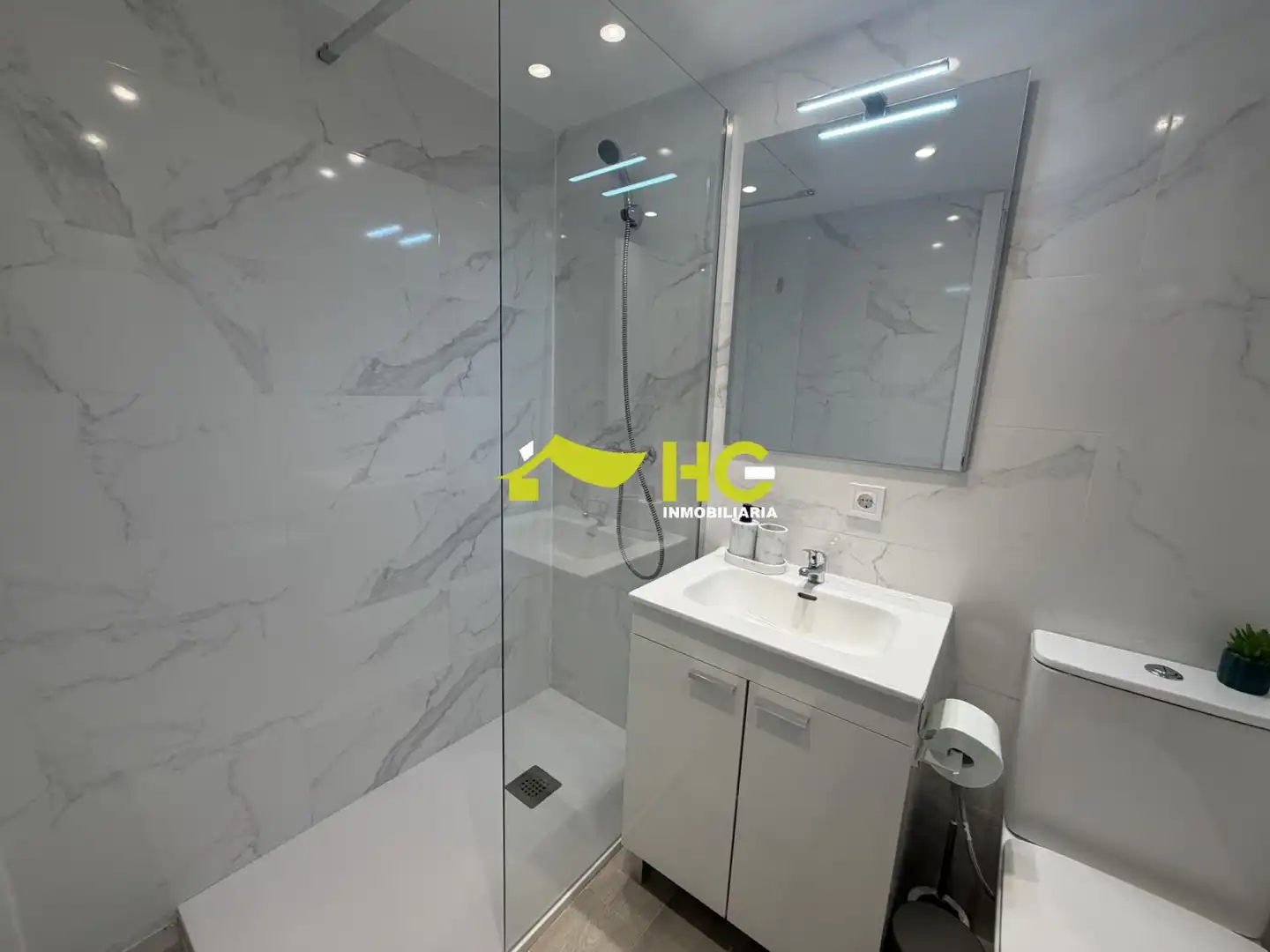 Baño de Estudio de alquiler en Villaviciosa de Odón con Calefacción y Amueblado