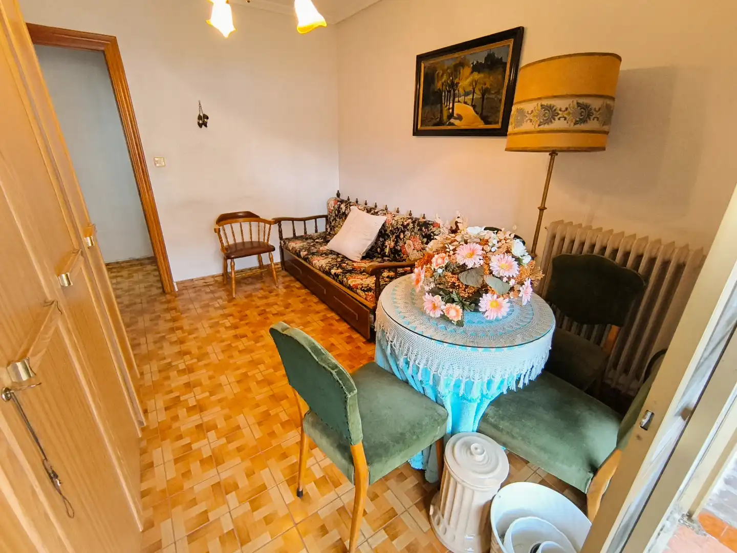 Sala d'estar de Pis en venda en Palencia amb Calefacció, Terrassa i Forn