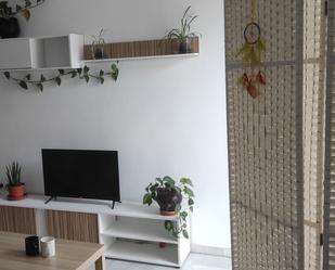 Sala d'estar de Apartament de lloguer en Sanlúcar de Barrameda amb Aire condicionat, Moblat i Forn