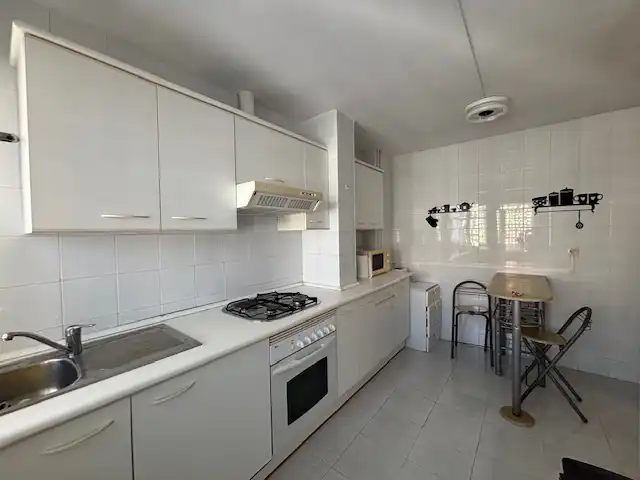 Cocina de Piso en venta en Ferrol con Calefacción, Amueblado y Horno