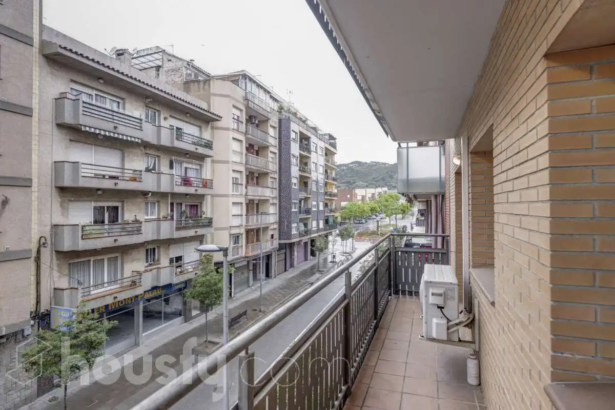 Vista exterior de Piso en venta en Pineda de Mar con Aire acondicionado, Terraza y Balcón