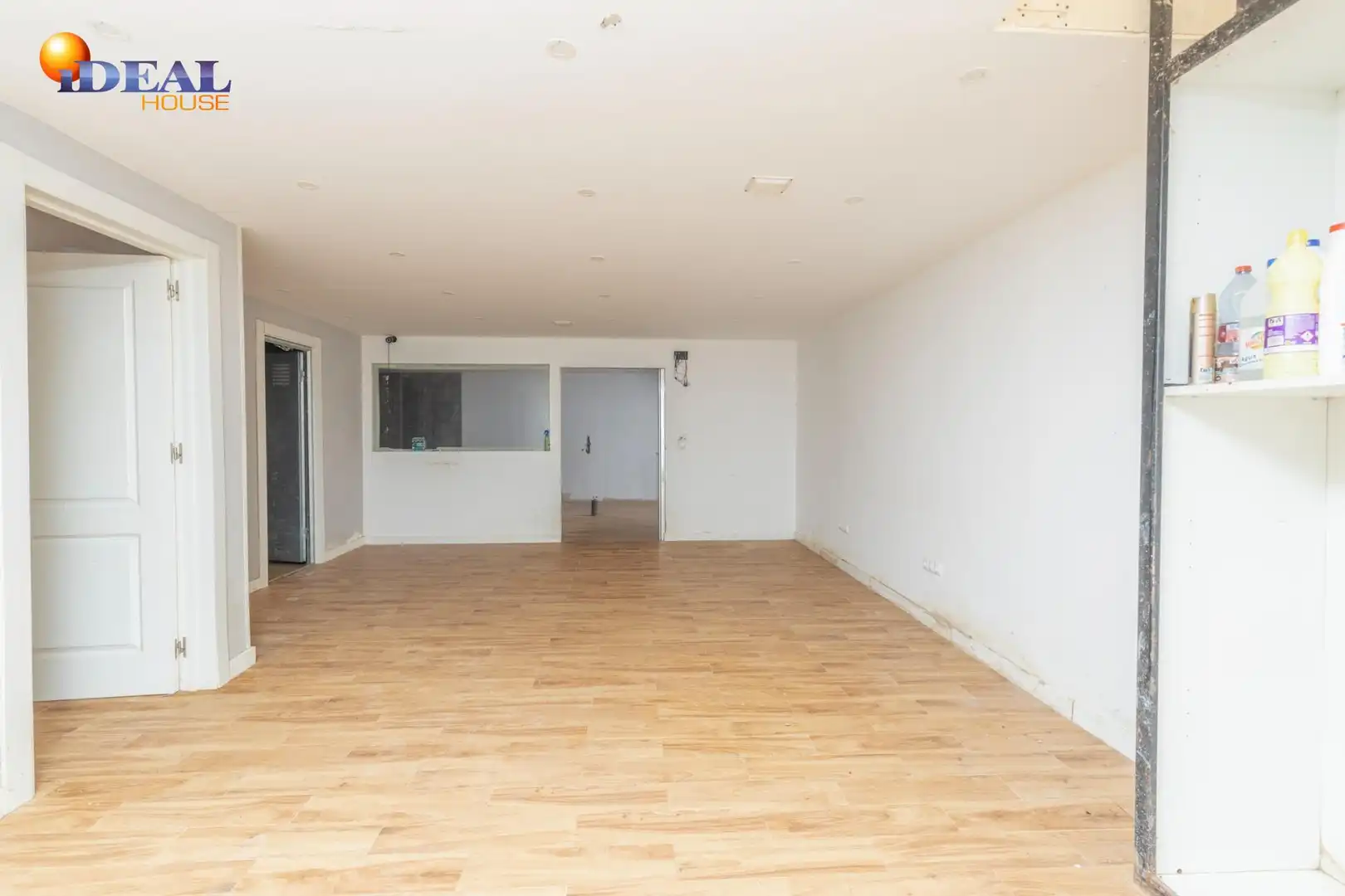 Detached house with terrace for sale in Calle Puntal de las Siete Lagunas 18, imagen 42