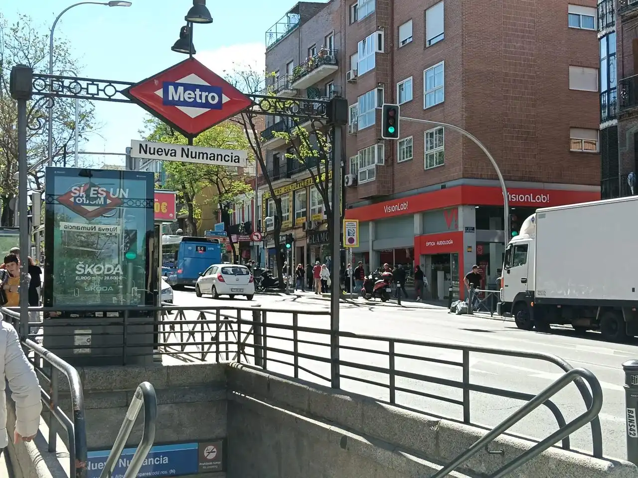 Vista exterior de Estudio en venta en Madrid con Aire acondicionado y Amueblado