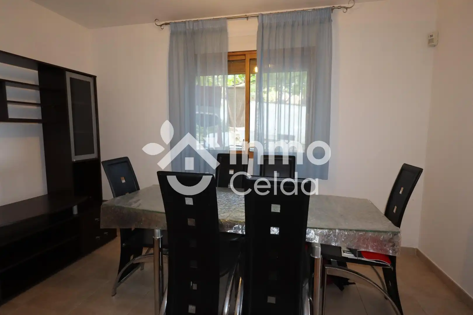 Casa adosada en venta en Chiva con Calefacción, Jardín privado y Terraza