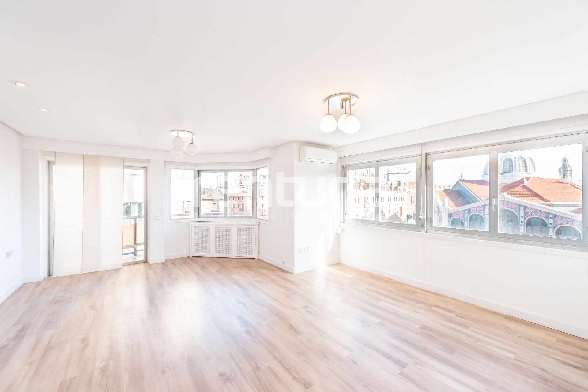 Piso de alquiler en Plaça de la Ciutat de Bruges, El Mercat