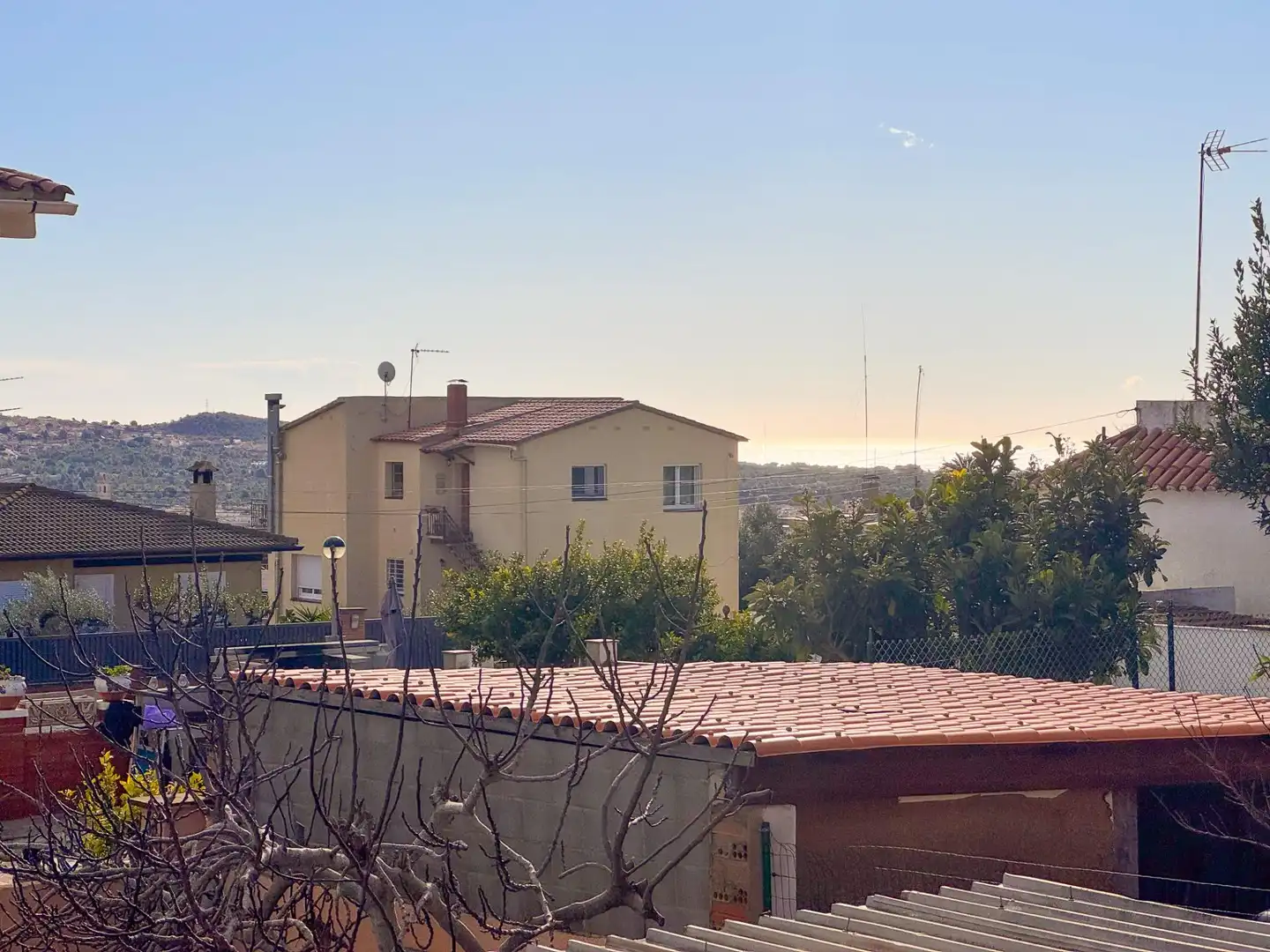 Vista exterior de Casa adosada en venda en El Vendrell amb Aire condicionat, Calefacció i Terrassa