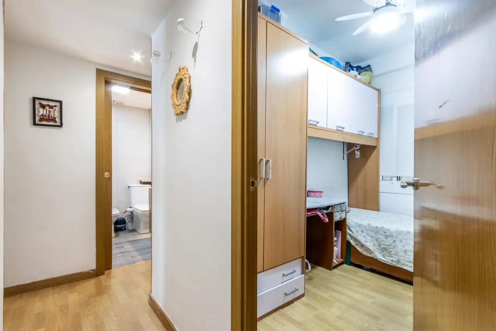 Habitación de Piso en venta en Sabadell con Aire acondicionado, Calefacción y Balcón