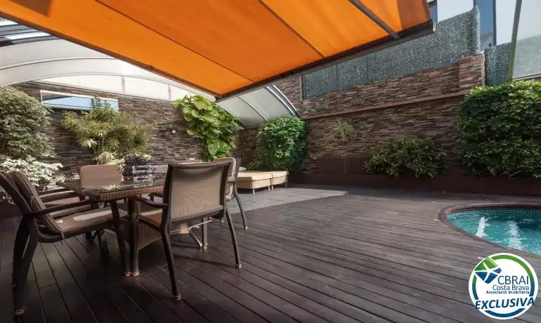 Terraza de Casa o chalet en venta en Roses con Aire acondicionado, Calefacción y Jardín privado