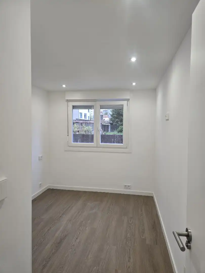 Bedroom of Flat for rent in Vigo 