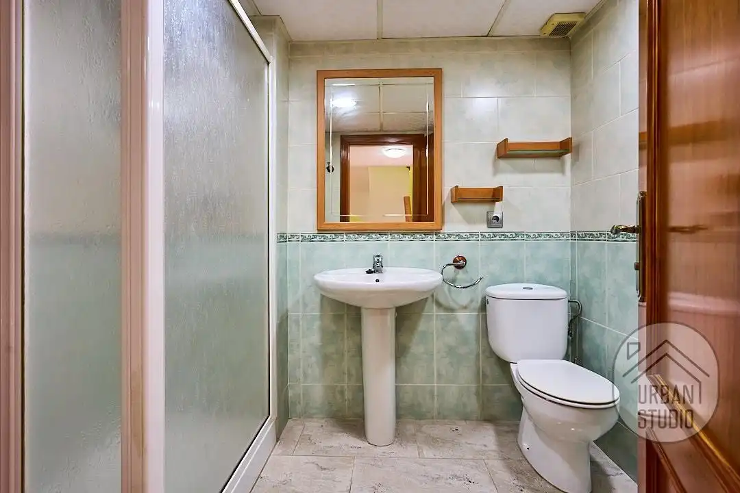 Bany de Casa o xalet en venda en Alicante / Alacant amb Aire condicionat, Calefacció i Terrassa