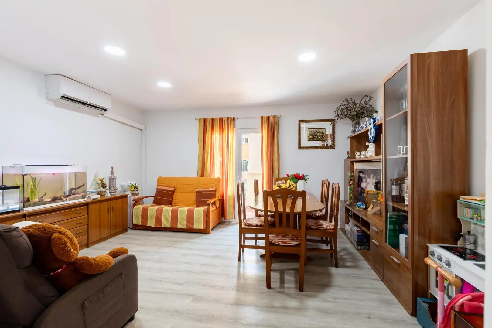 Sala d'estar de Pis en venda en  Palma de Mallorca amb Aire condicionat, Terrassa i Moblat