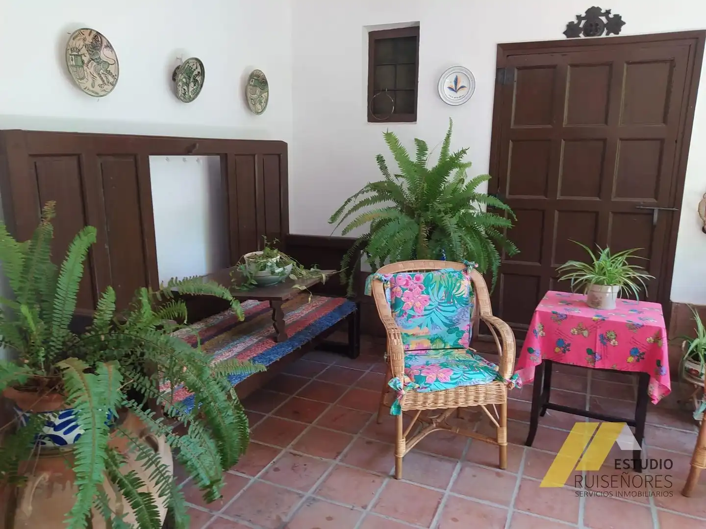 Terrassa de Casa o xalet en venda en Pueyo de Santa Cruz amb Terrassa, Traster i Piscina comunitària