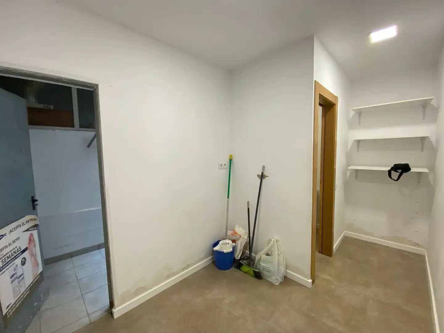 Gewerbefläche zur Miete in Calle de Mossèn Jaume Soler i Puigvert, imagen 3