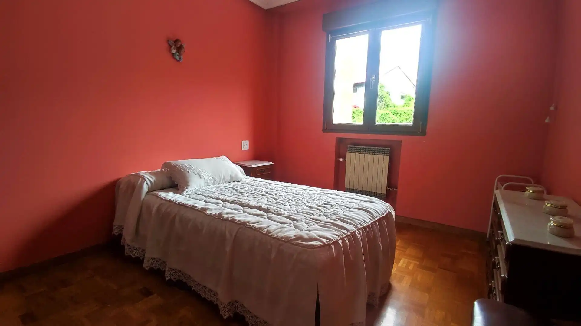 Schlafzimmer von Wohnung zum Verkauf in Mieres (Asturias) mit Heizung