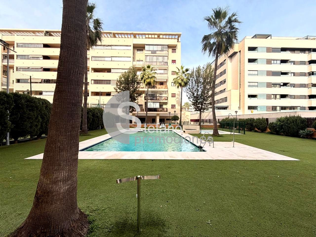 Vista exterior de Pis en venda en Málaga Capital amb Aire condicionat, Calefacció i Parquet