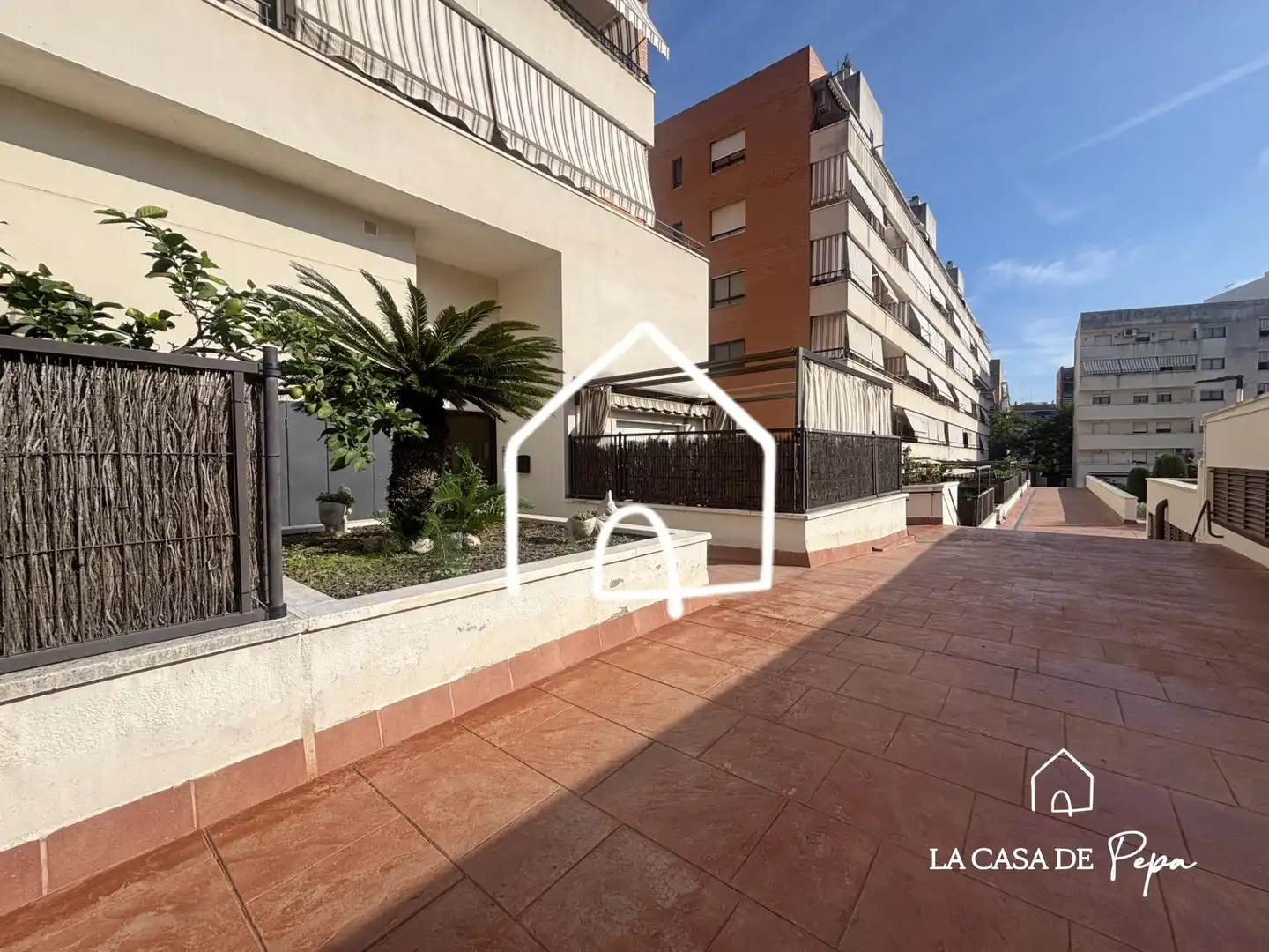 Vista exterior de Pis en venda en Torre-roja-Campreciós
