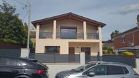 Vista exterior de Casa o xalet en venda en Lliçà d'Amunt amb Calefacció, Terrassa i Balcó