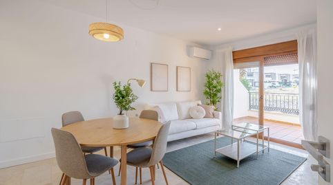 Encantadora casa adosada con vistas a las montañas y al campo de golf en una tranquila urbanización privada con piscina comunitari, imatge 2