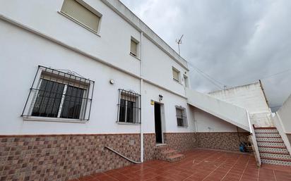 Vista exterior de Casa o xalet en venda en Algeciras amb Terrassa