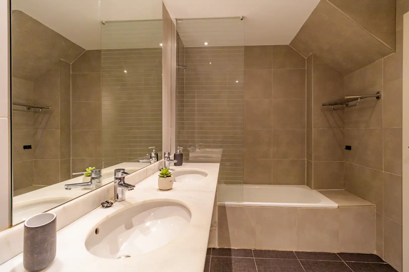 Bathroom of Duplexes for rent in Parque Ondarreta - Urtinsa