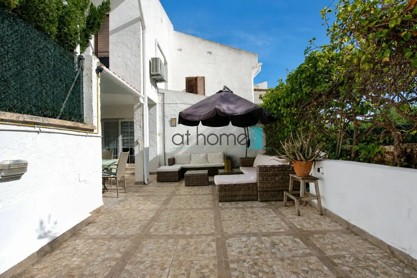 Terrasse von Einfamilien-Reihenhaus zur Miete in Sagunto / Sagunt mit Klimaanlage, Parkett und Terrasse