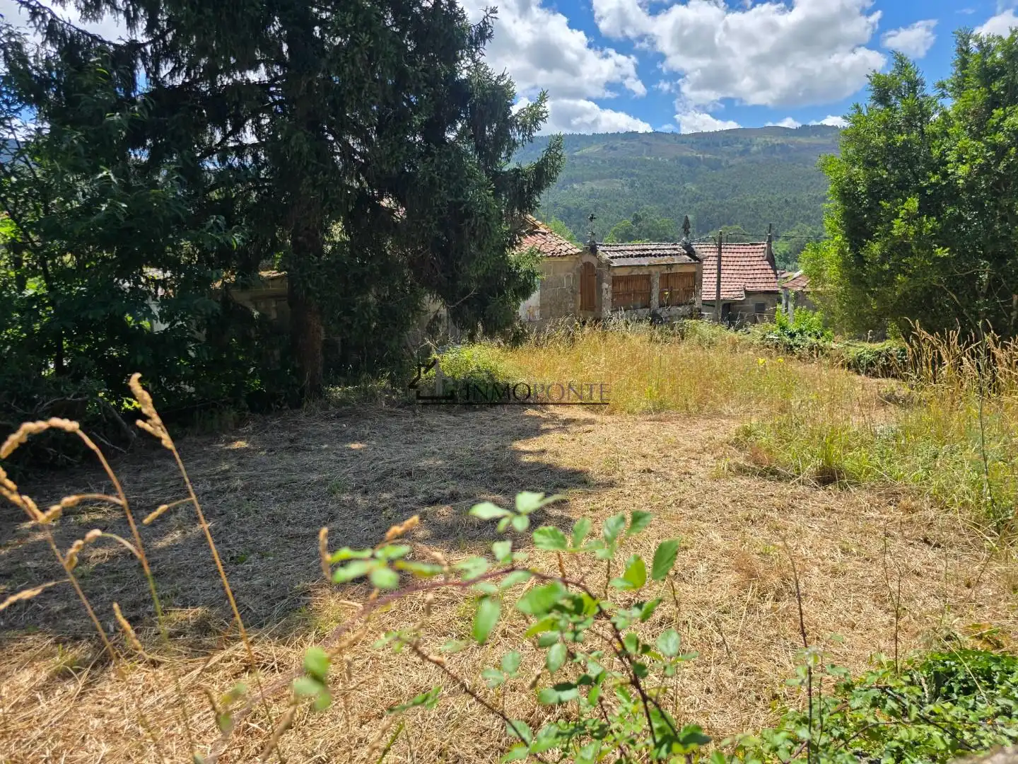 Casa o xalet en venda en Cotobade amb Jardí privat