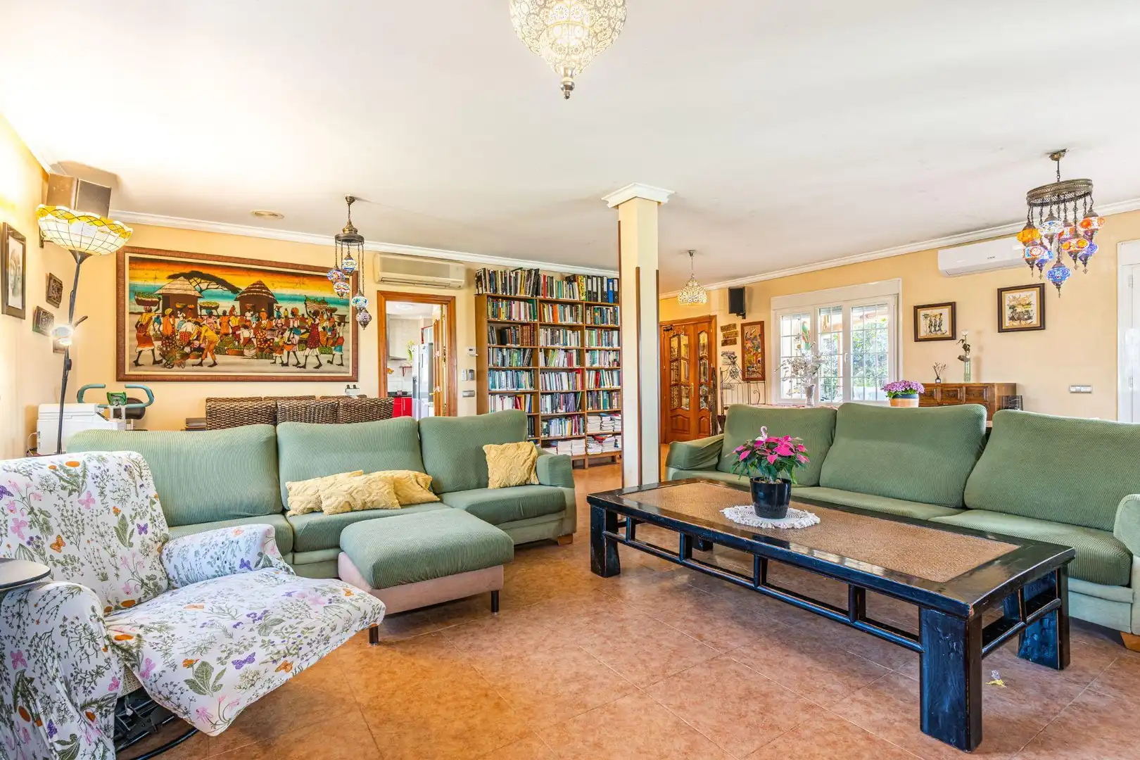 Sala de estar de Casa o chalet en venta en Fuente El Saz de Jarama con Aire acondicionado, Calefacción y Piscina