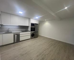 Kitchen of Flat to rent in A Coruña Capital   with Heating, Parquet flooring and Oven