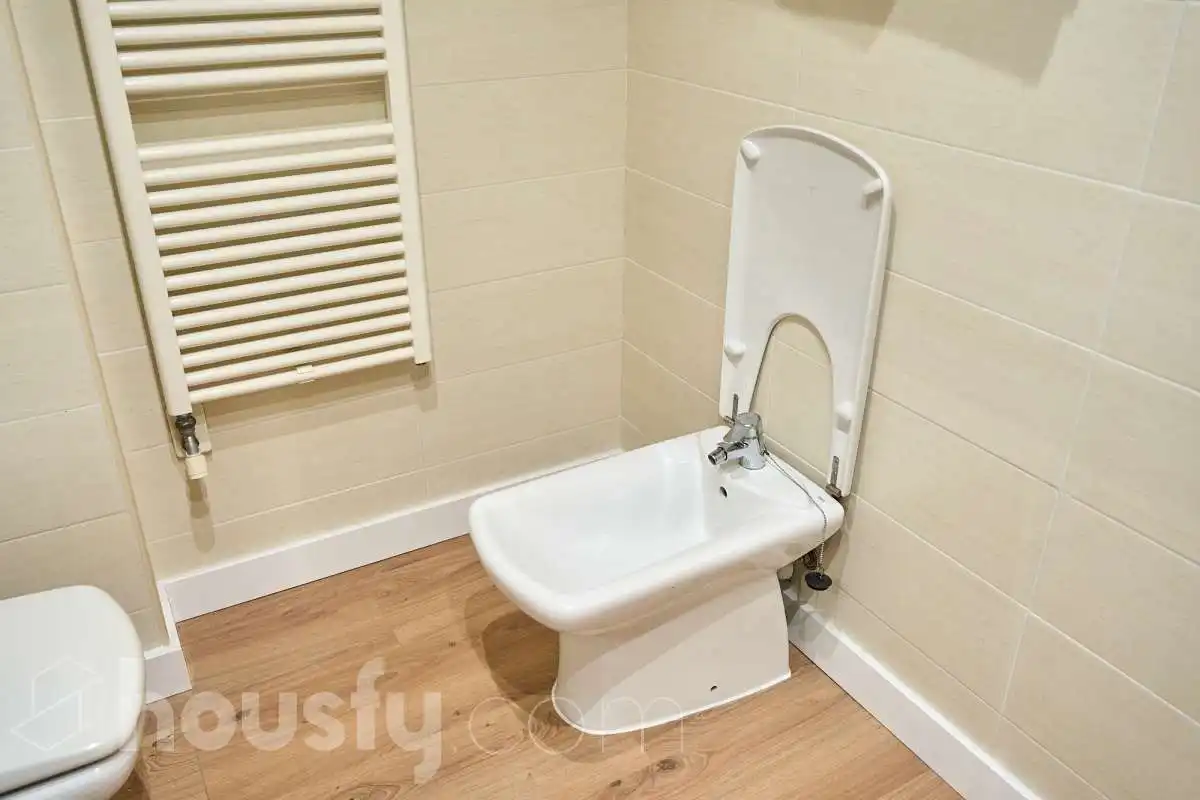 Badezimmer von Wohnung zum Verkauf in  Palma de Mallorca mit Klimaanlage, Heizung und Privatgarten