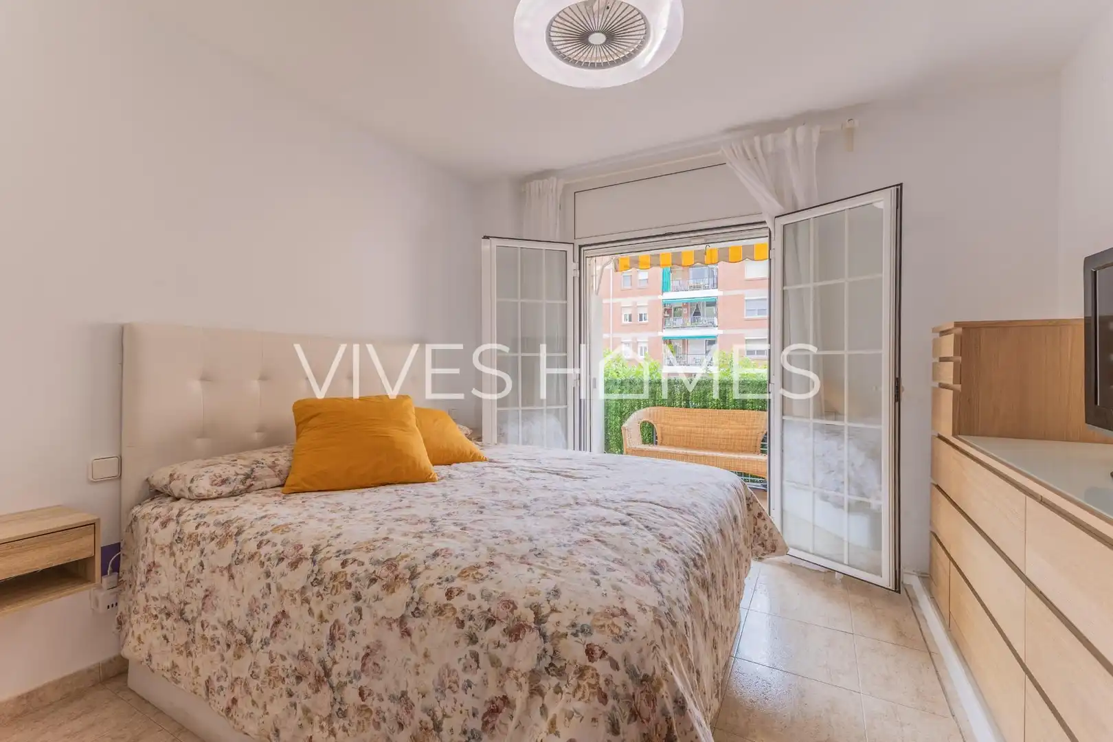 Dormitori de Casa adosada en venda en Arenys de Mar amb Calefacció, Jardí privat i Terrassa