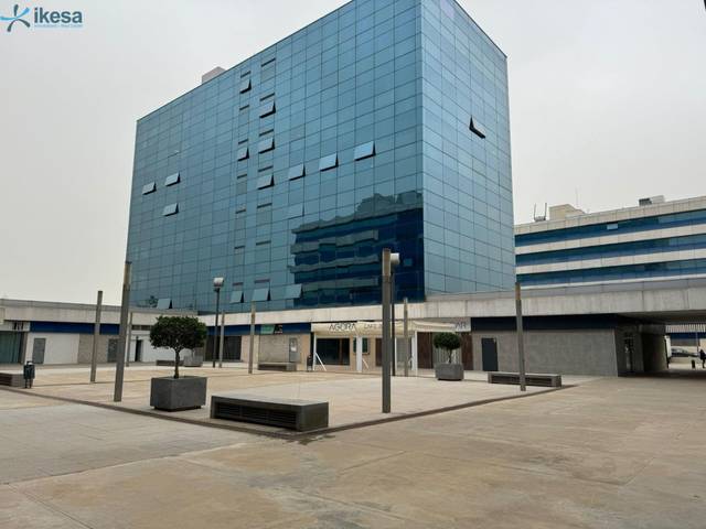 Garaje en Venta en Palmete