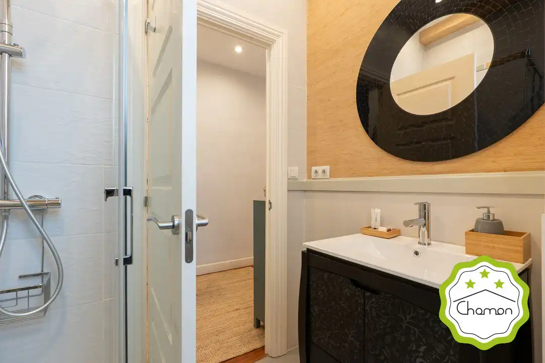 Badezimmer von Wohnung zum Verkauf in Portugalete mit Heizung, Terrasse und Abstellraum