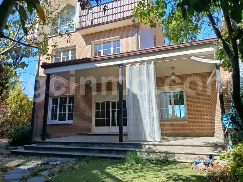 Vista exterior de Casa o chalet en venta en Simancas, Valladolid