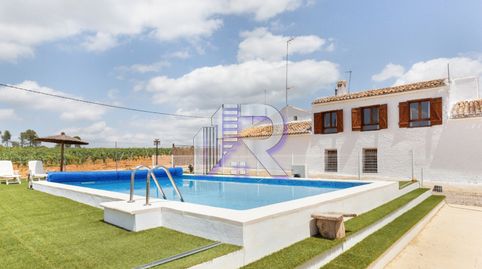FINCA RÚSTICA CON BODEGA D.O. CAVA