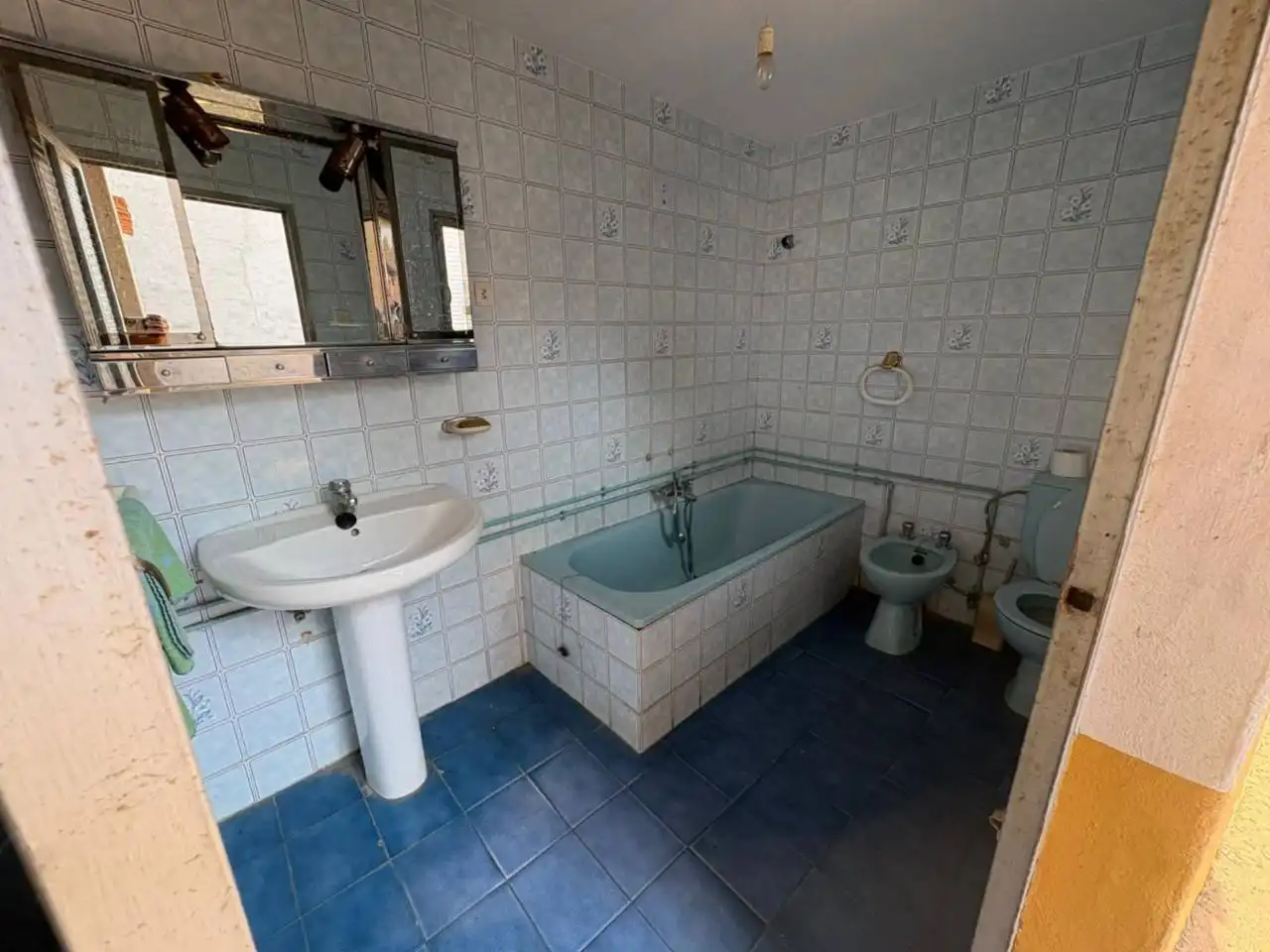 Bathroom of Houses for sale in Tenebrón  with Private garden and Terrace